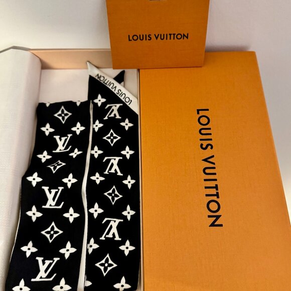 Authentic Louis Vuitton Monogram Infinity BB Bandeau Twilly - Picture 8 of 10